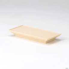 画像1: 仏器膳 ことり クリーム 4.5寸 （プラスチック製 仏具 仏壇用 お水 お茶 ご飯 仏飯器 茶湯器 台） (1)